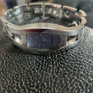 Lavender Face Ladies watch with silver Band